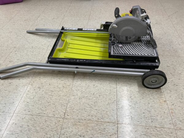 Ryobi 7" Portable Wet Tile Saw With Stand & Wheels Good Working Condition - Image 3