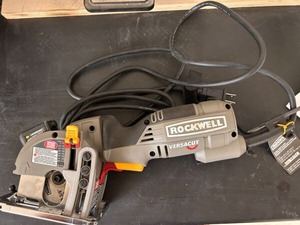 Rockwell RK3440K Versacut Mini Circular Saw With Laser - Good Working Condition