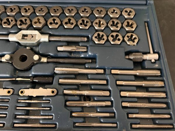 HTF Craftsman 76-Piece Tap & Die Set SAE/Metric With Accessories & Manual USA 9-52377 - Image 3