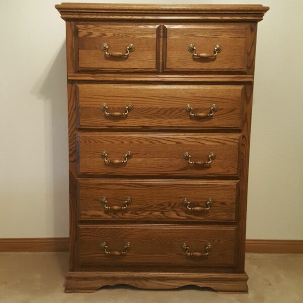 Furniture Traditions "Master-piece Collection" Oak 6 Drawer Bedroom Dresser