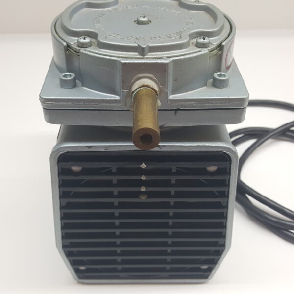 GAST 2Z866 Diaphragm Compressor/Vacuum Pump DOA-P135-AA Good Working Condition - Image 4