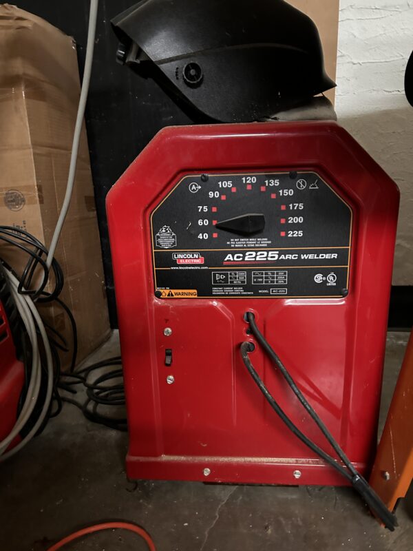 Lincoln Electric 240-Volt / 225-Amp Stick Welder With Helmet & Gloves Good Working Condition