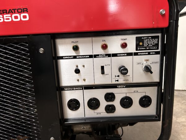 Honda ES6500 Generator 6500 Watts Electric Start Easy Electric Start Runs Great - Image 5